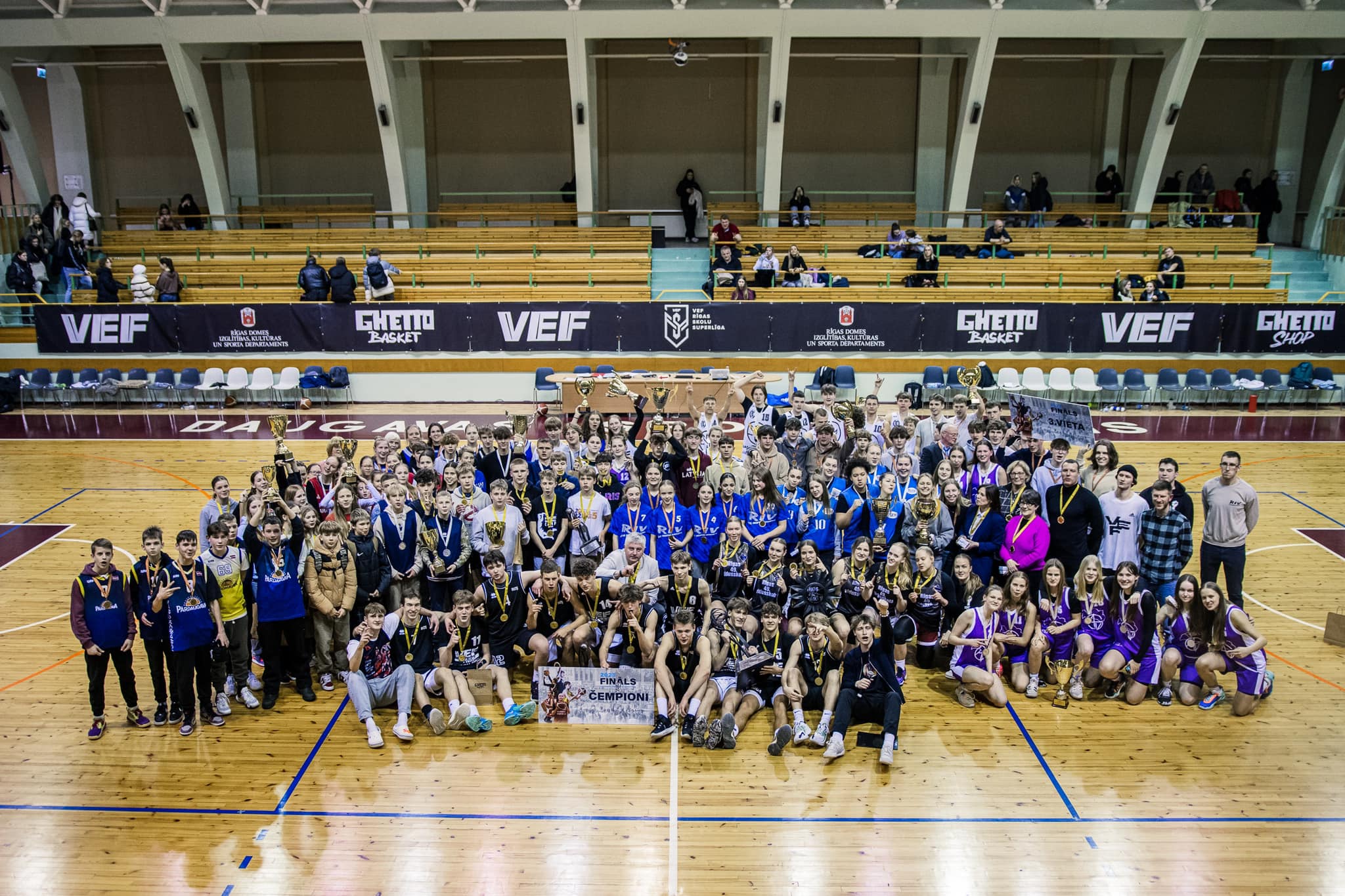2. vieta VEF Rīgas skolu superlīgas 10.-12. klašu meiteņu basketbola sacensībās