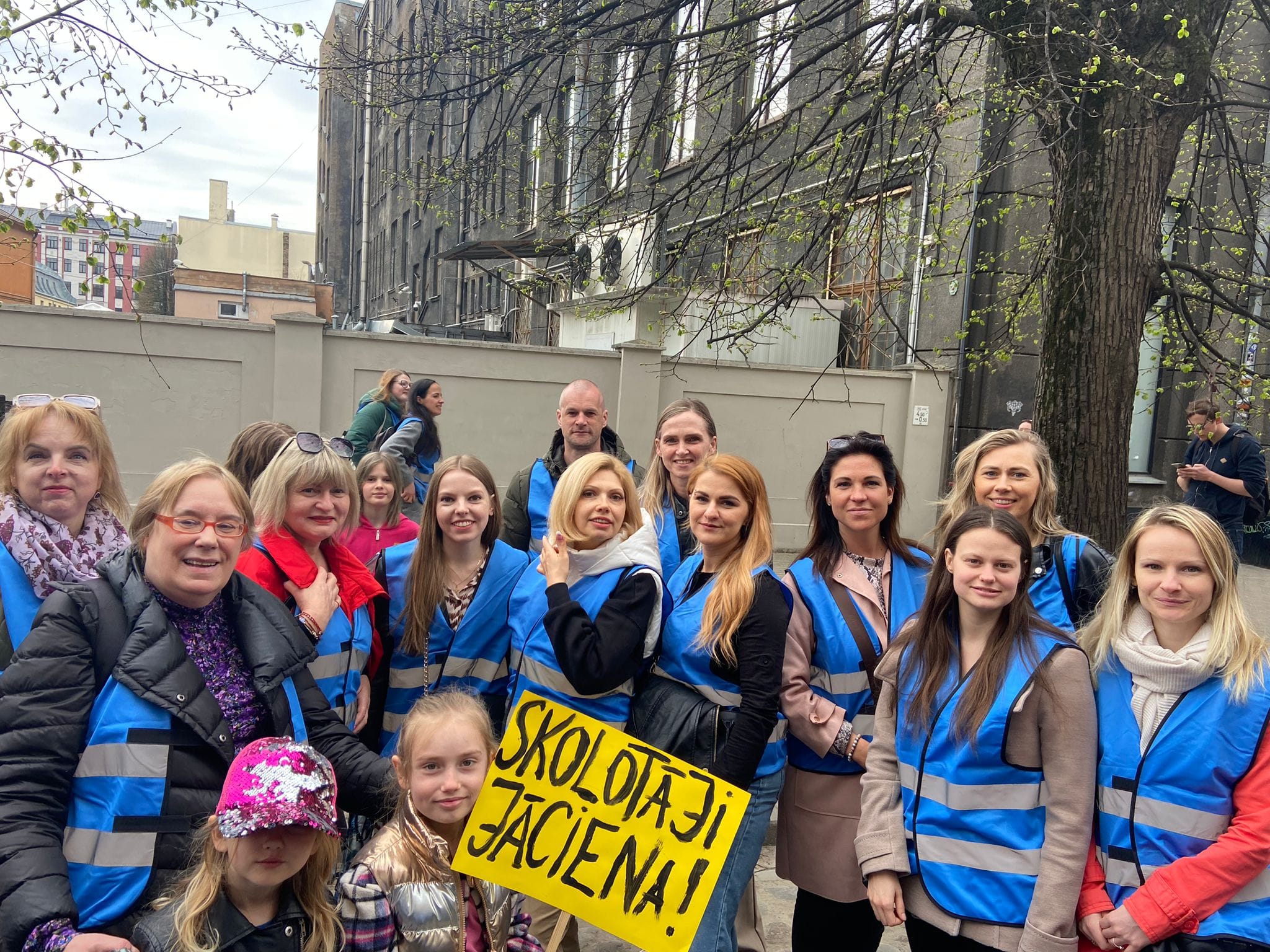 RIV pedagogi piedalās Latvijas Izglītības un zinātnes darbinieku arodbiedrības organizētajā streikā