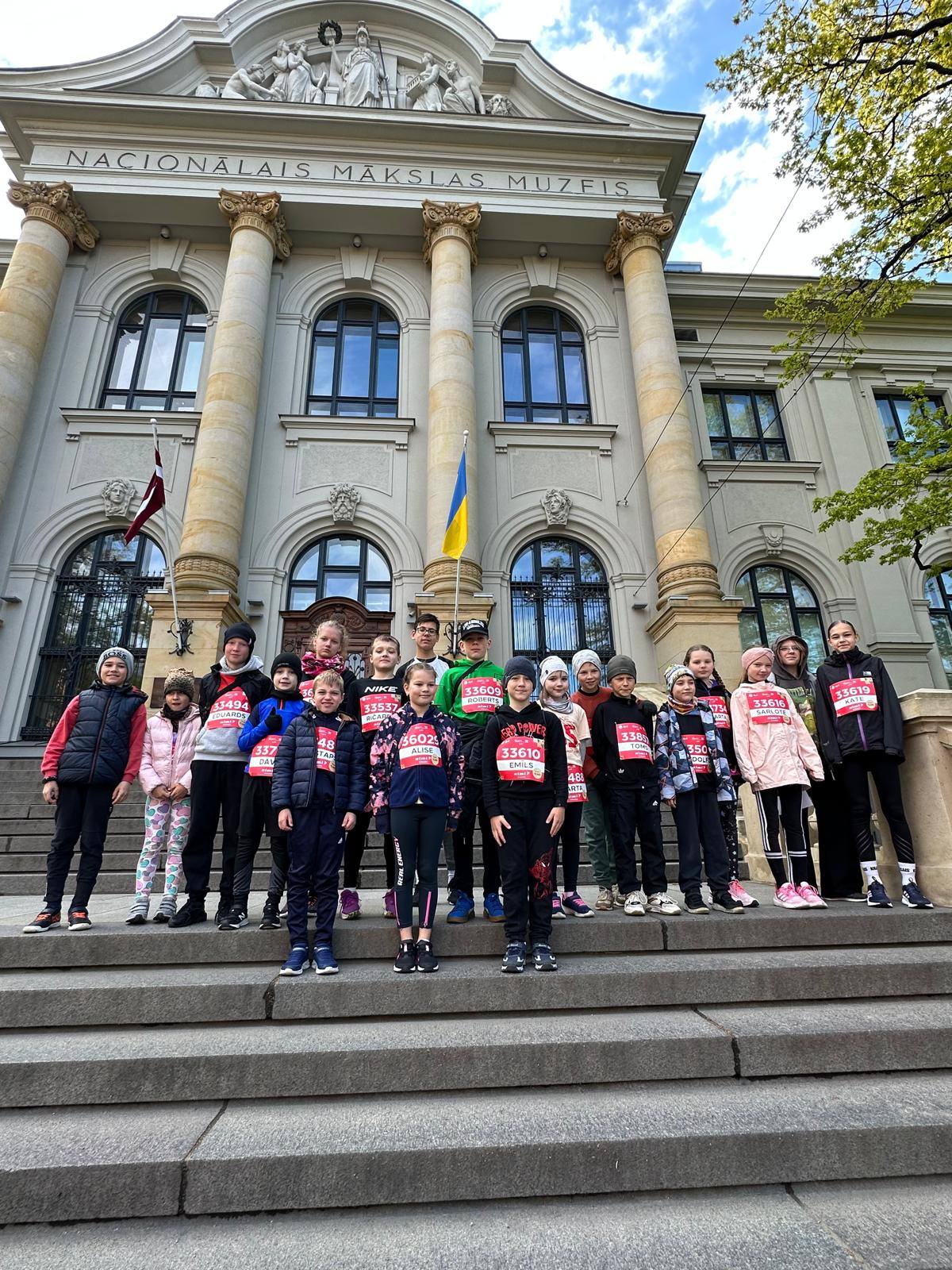 124 RIV skrējēji piedalās Rimi Rīgas maratonā